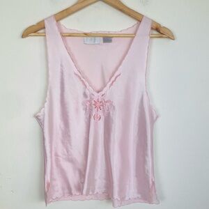 Vintage ballet pink scalloped hem satin tank with lace, cut out and beading. S